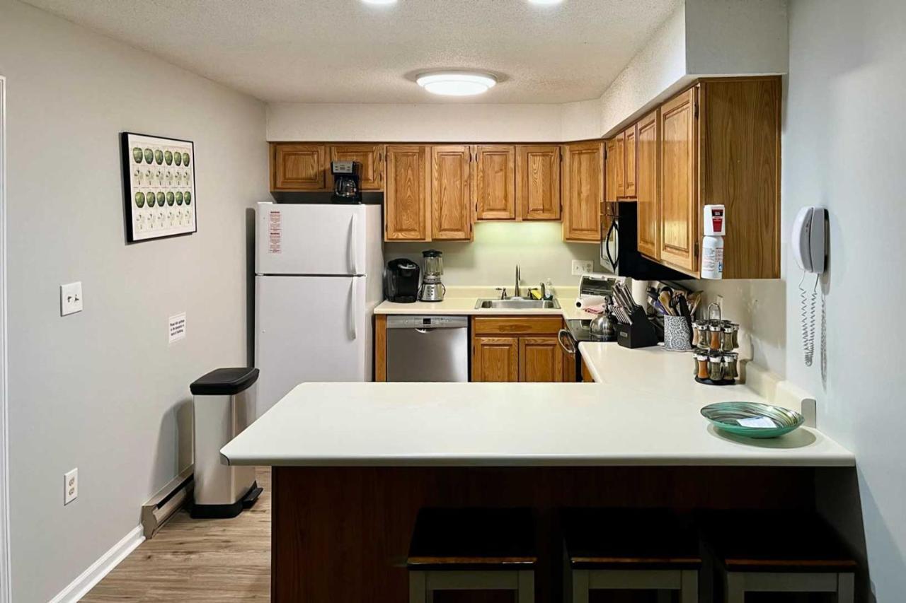 Lincoln Condo With Views, Pool, Hot Tub And Balcony! מראה חיצוני תמונה